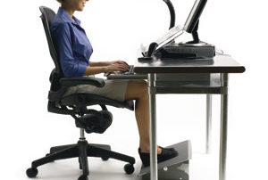 048ergonic.girl.jpg